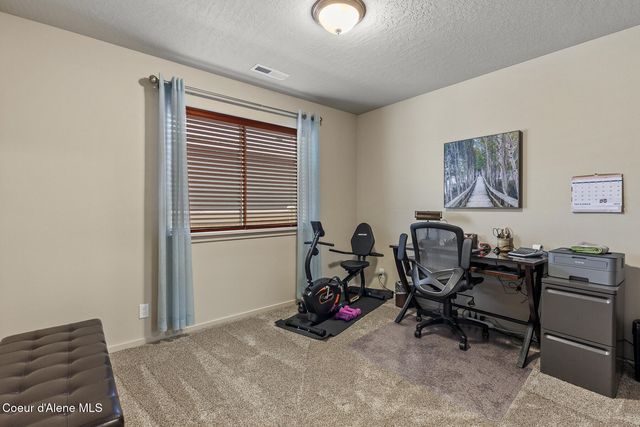 1042 E Allenby Ave, Post Falls, ID 83854