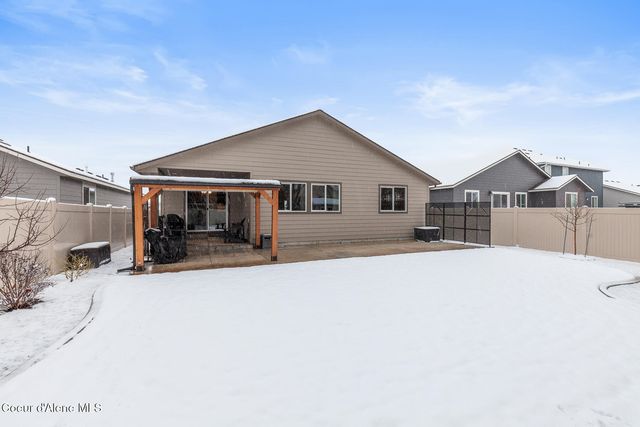 1042 E Allenby Ave, Post Falls, ID 83854