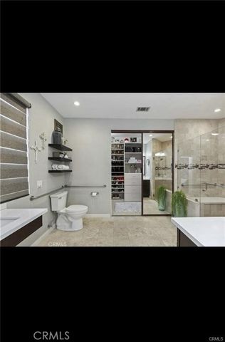 5808 Boca Raton, Fontana, CA 92336