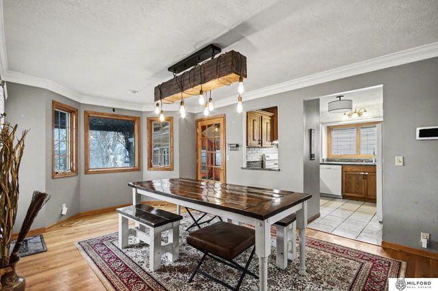 726 S 68th Street, Omaha, NE 68106