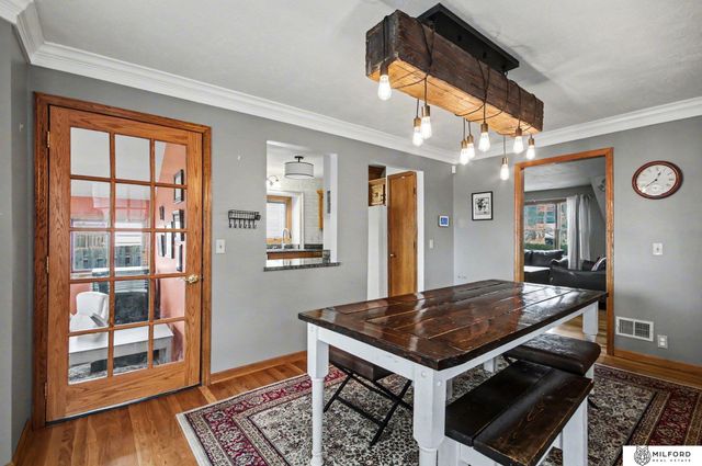 726 S 68th Street, Omaha, NE 68106