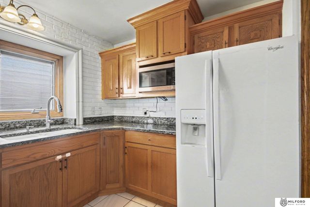 726 S 68th Street, Omaha, NE 68106