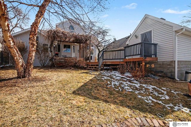 726 S 68th Street, Omaha, NE 68106