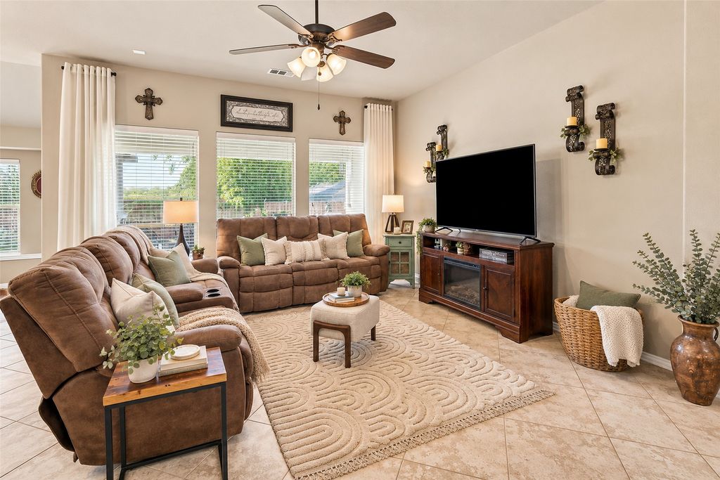 726 Celebrity Court, Midlothian, TX 76065 — photo 5