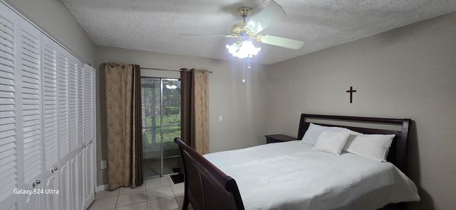 3210 HOLIDAY SPRINGS Boulevard 2-110, Margate, FL 33063