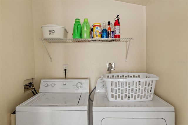 439 E BOYER STREET, Tarpon Springs, FL 34689