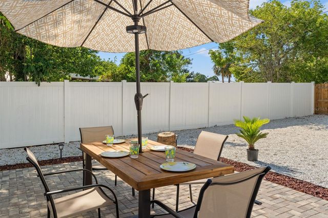 439 E BOYER STREET, Tarpon Springs, FL 34689