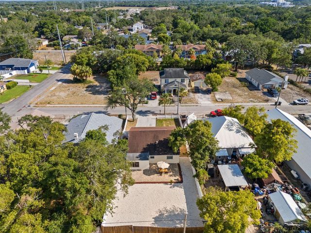 439 E BOYER STREET, Tarpon Springs, FL 34689