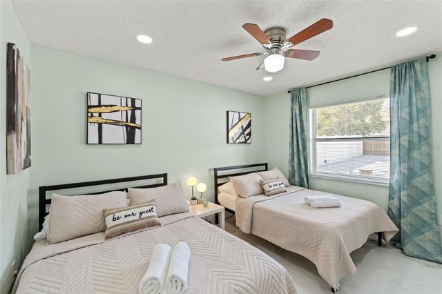 439 E BOYER STREET, Tarpon Springs, FL 34689