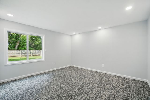 4510 89th Street, Urbandale, IA 50322
