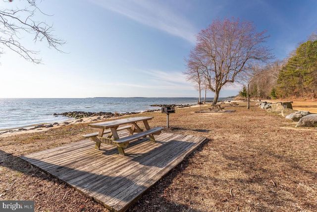 724 SPRUCE DR, Lusby, MD 20657