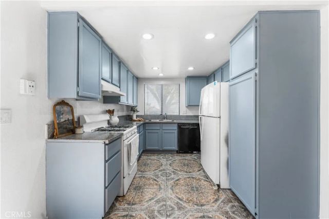 3542 E Avenue R10, Palmdale, CA 93550