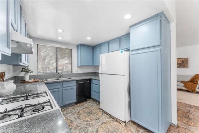 3542 E Avenue R10, Palmdale, CA 93550