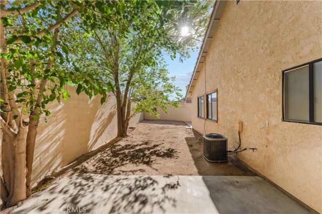3542 E Avenue R10, Palmdale, CA 93550