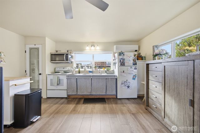 5698 2nd Avenue, Ferndale, WA 98248