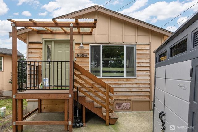 5698 2nd Avenue, Ferndale, WA 98248