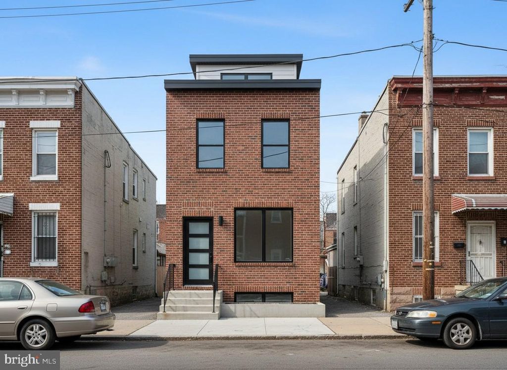 2710 W YORK ST, Philadelphia, PA 19132