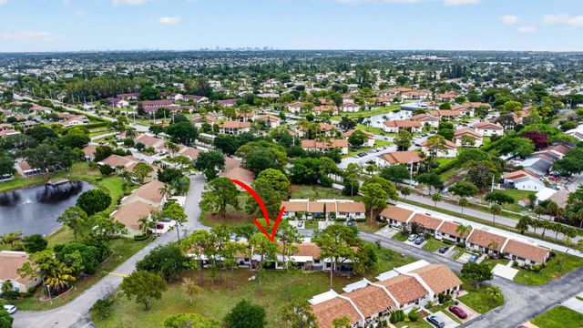 6105 Fairfield Circle, Greenacres, FL 33463