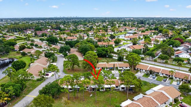 6105 Fairfield Circle, Greenacres, FL 33463