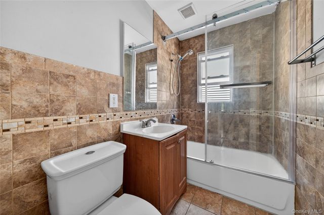 86 Remsen Avenue, Hempstead, NY 11550
