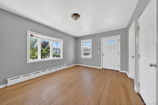 86 Remsen Avenue, Hempstead, NY 11550