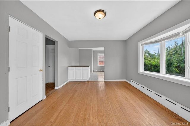 86 Remsen Avenue, Hempstead, NY 11550
