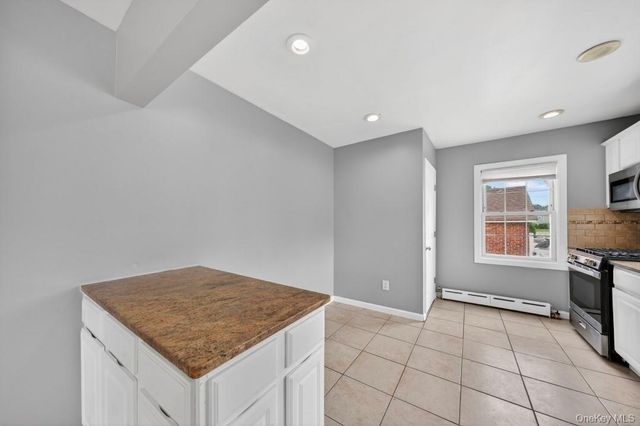 86 Remsen Avenue, Hempstead, NY 11550