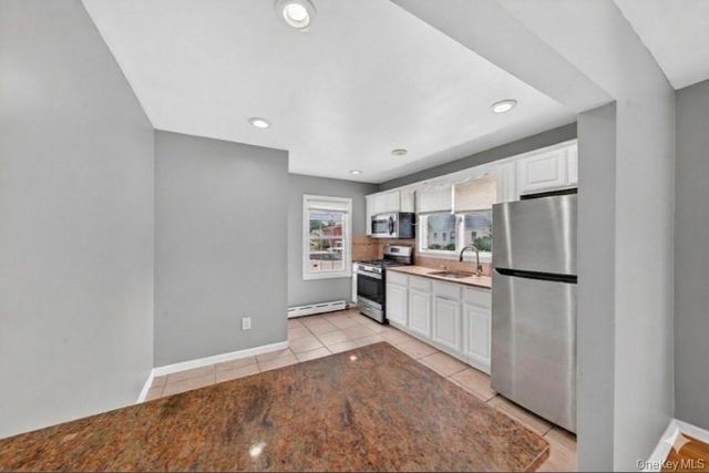 86 Remsen Avenue, Hempstead, NY 11550