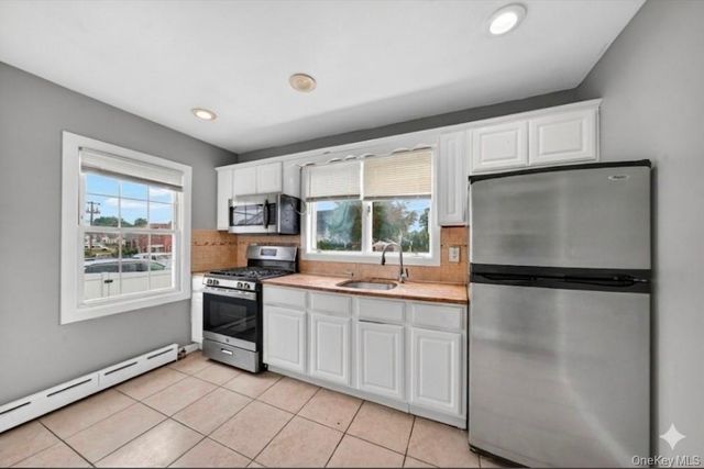 86 Remsen Avenue, Hempstead, NY 11550