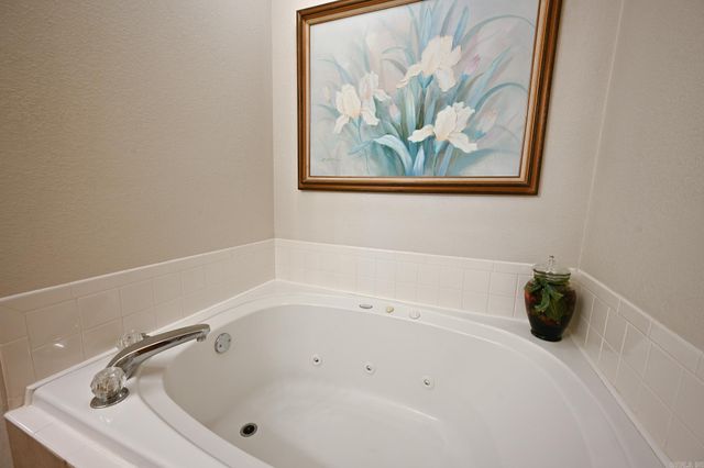 908 Orchard Avenue, Mena, AR 71953