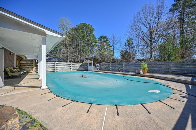 908 Orchard Avenue, Mena, AR 71953