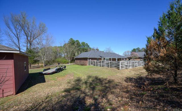 908 Orchard Avenue, Mena, AR 71953