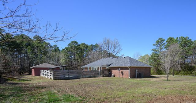 908 Orchard Avenue, Mena, AR 71953