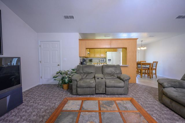 908 Orchard Avenue, Mena, AR 71953