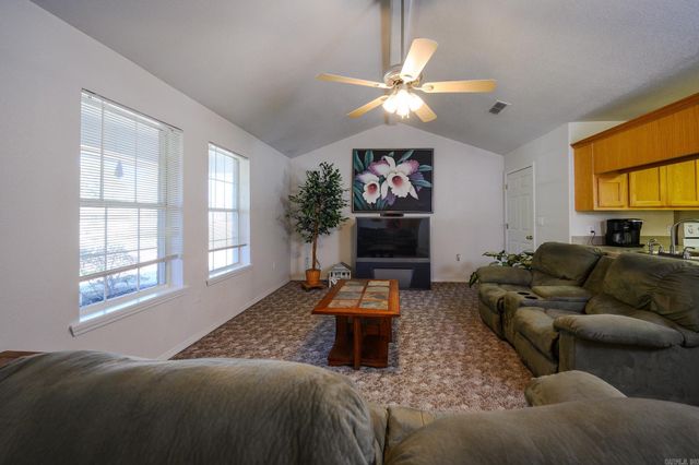 908 Orchard Avenue, Mena, AR 71953