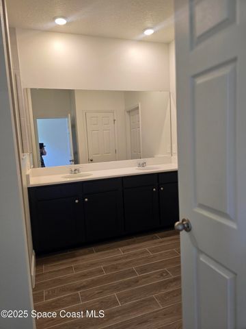 642 Fernandina Street NW, Palm Bay, FL 32907