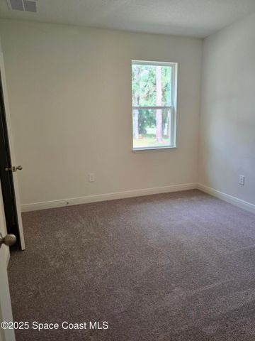 642 Fernandina Street NW, Palm Bay, FL 32907