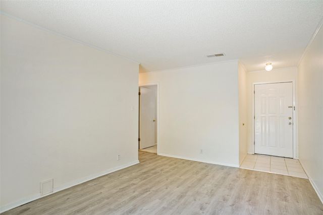 215 Bluebird Circle, Denton, TX 76209