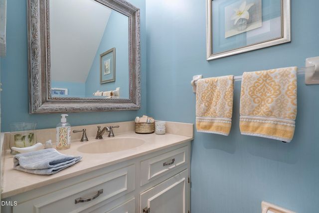 708 Flagstone Way, Durham, NC 27712