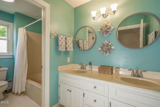 708 Flagstone Way, Durham, NC 27712