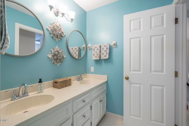 708 Flagstone Way, Durham, NC 27712