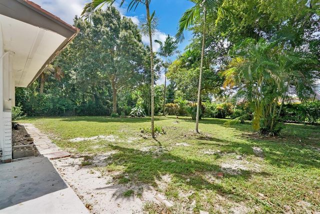 4190 SW 4th Street, Plantation, FL 33317