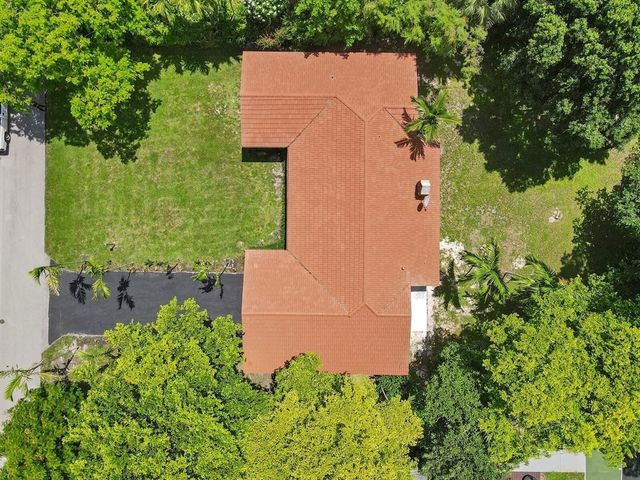 4190 SW 4th Street, Plantation, FL 33317