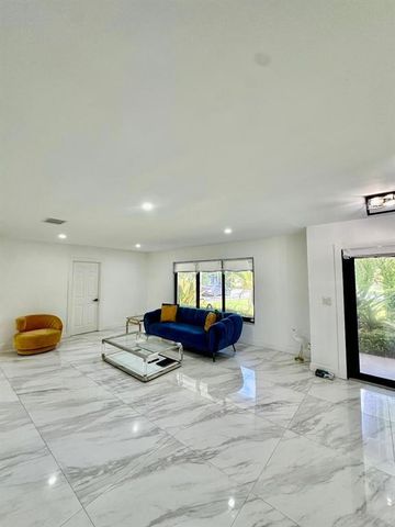 4190 SW 4th Street, Plantation, FL 33317