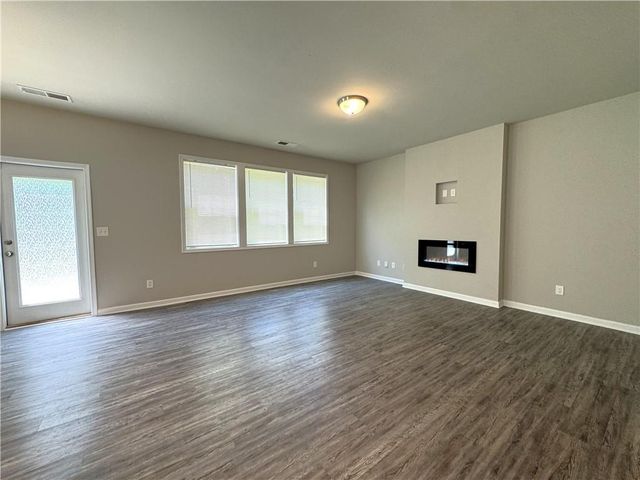 21 Stanford Ct, Hiram, GA 30141