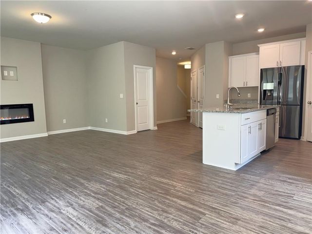 21 Stanford Ct, Hiram, GA 30141