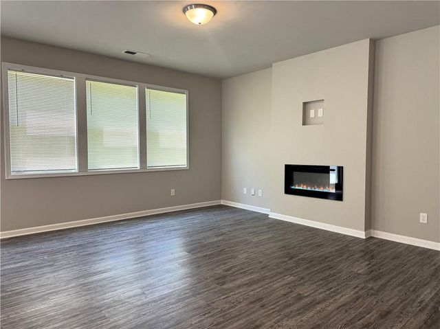 21 Stanford Ct, Hiram, GA 30141