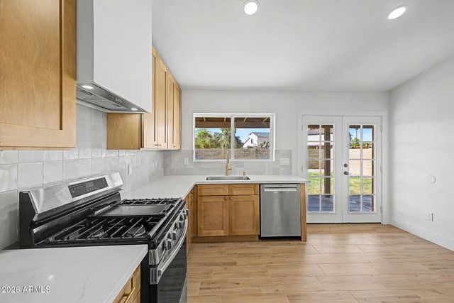 7454 W EVA Street, Peoria, AZ 85345