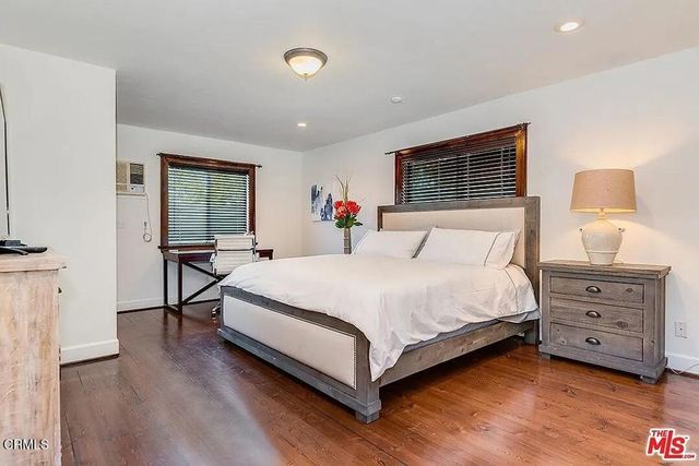 835 N Sycamore Avenue, Los Angeles, CA 90038