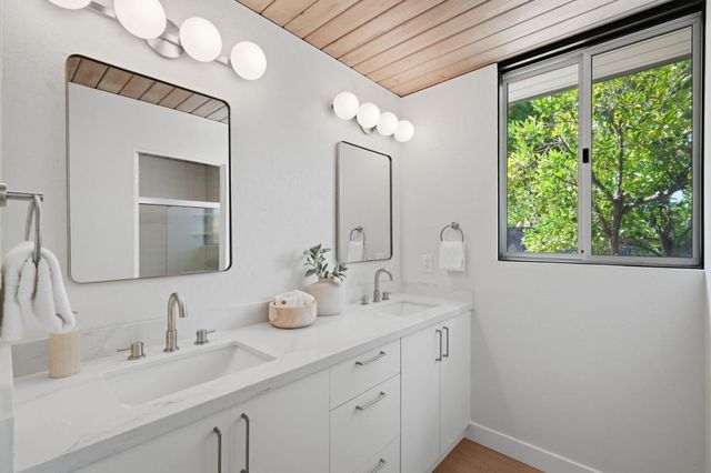 816 Lennox Court, Sunnyvale, CA 94087